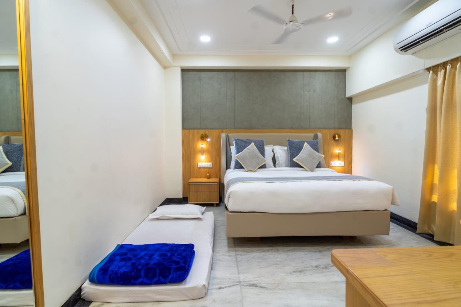 Chokar Dhani Resort Nagpur Exterior photo