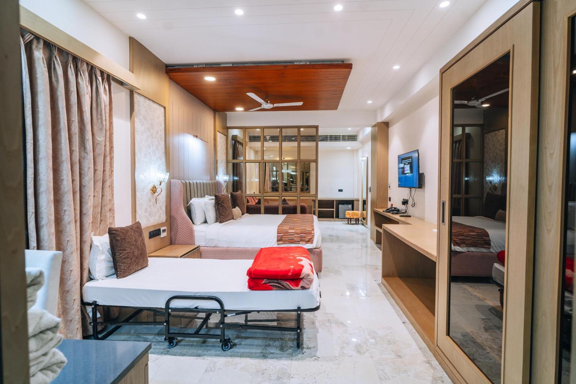 Chokar Dhani Resort Nagpur Exterior photo